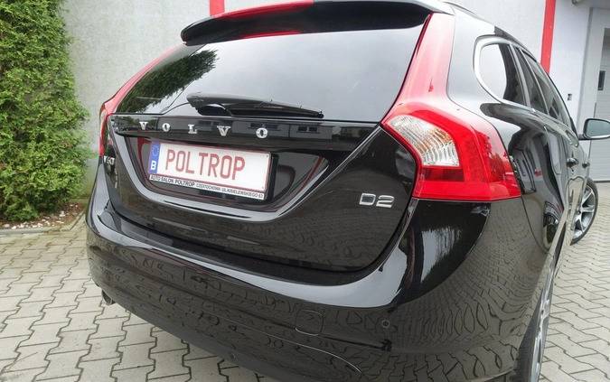 Volvo V60 cena 45900 przebieg: 166000, rok produkcji 2015 z Jasień małe 379